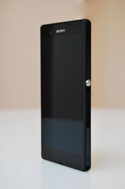 Sony Xperia Z C6603 16 GB 4G LTE mobil elad 2G: GSM 850 / 900 / 1800