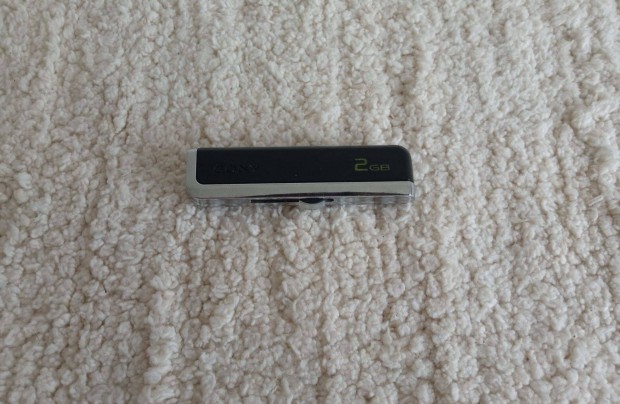 Sony ( fekete / krm ) pendrive 2GB
