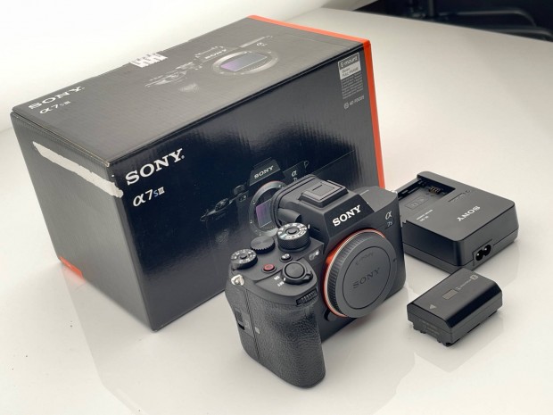 Sony alpha 7s III garanciális makulátlan nem használt