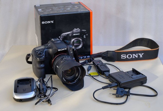 Sony bvtett szett: A77II, SAL 70-400G , SAL16-80 Zeiss, AF 1,4x Tele