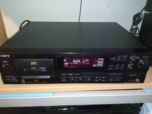 Sony dtc 670 DAT magn 