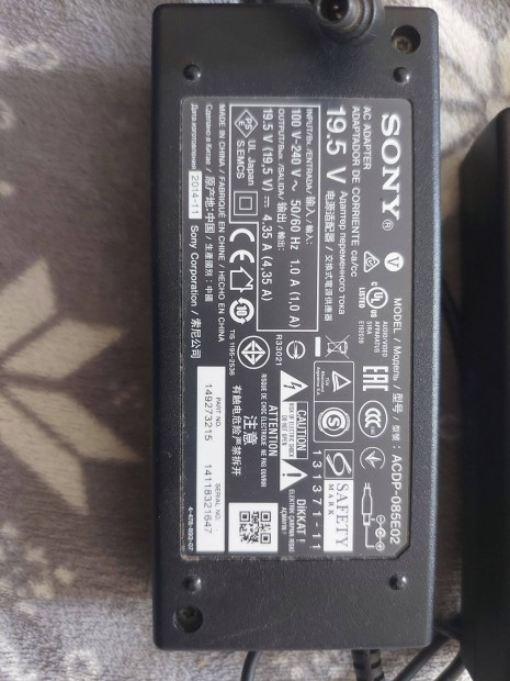 Sony led tv kls adapter 19,5V/4,35A