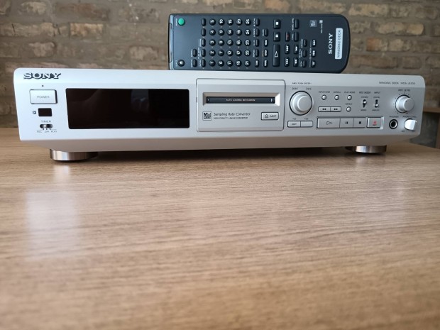 Sony minidisc deck (MDS-JE500) 