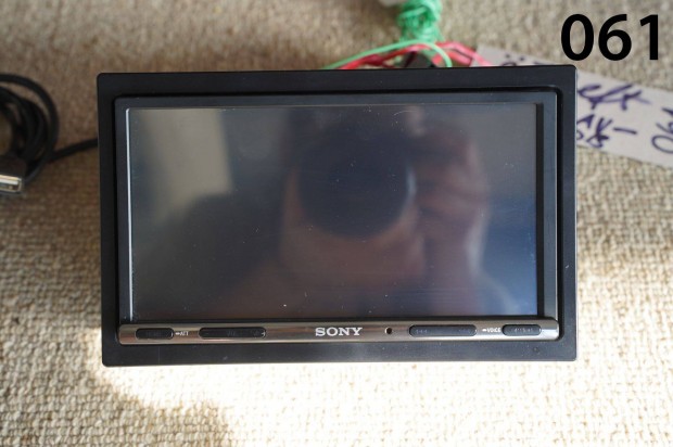 Sony multimédiás fejegység, Xav-AX3005DB