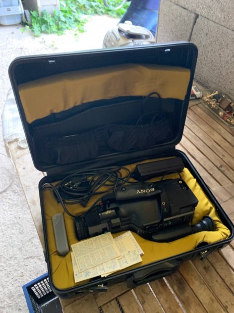 Sony retro kézi kamera kofferben!