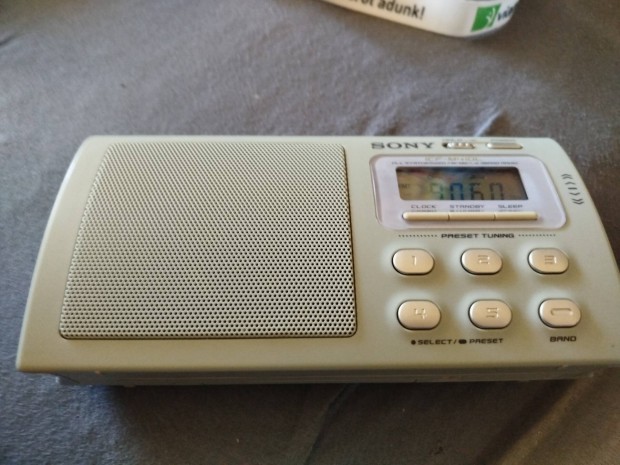 Sony szep kis programozhato radio.