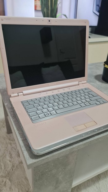 Sony vaio pcg 5J5M 14.1 inch laptop kivl llapotban