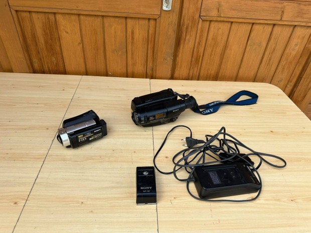 Sony videokamera csomag HDR Sr10e,CCD-Tr402e