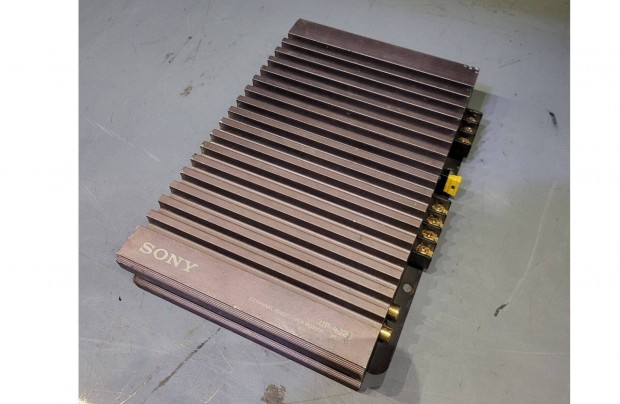 Sony xm-4020 erősítő