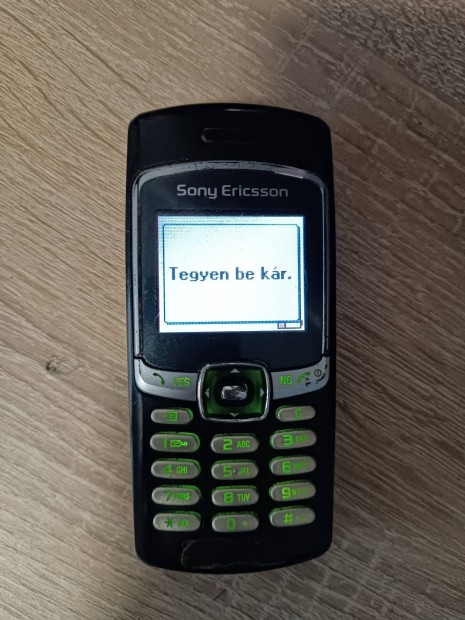 Sonyericsson T290i mobiltelefon töltő nélkül