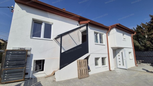 Sopronban, a Ravazd utcai lak�parkban elad� �jszer�,70m2-es�otthon!