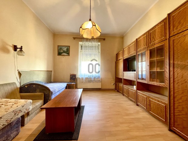 Sopronban a B�ke �ton lak�s elad�!