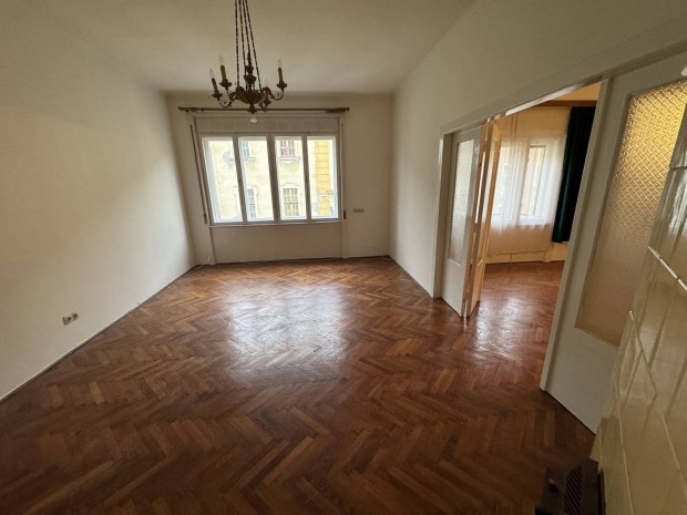 Sopronban polg�ri lak�s 100 m2