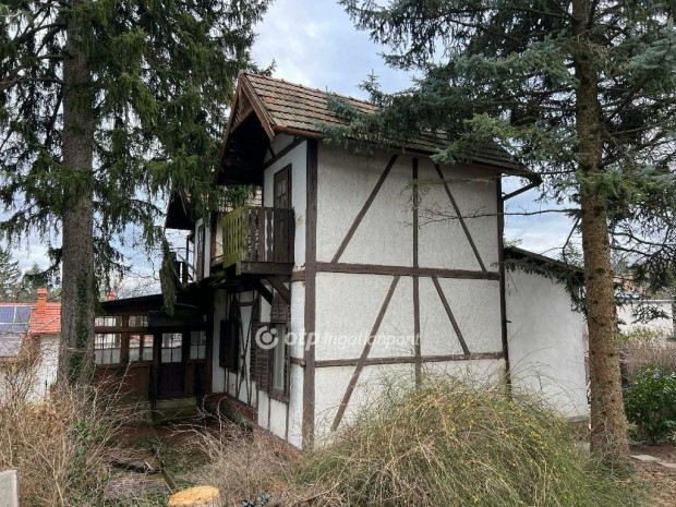 Soproni 85 nm-es h�z elad�