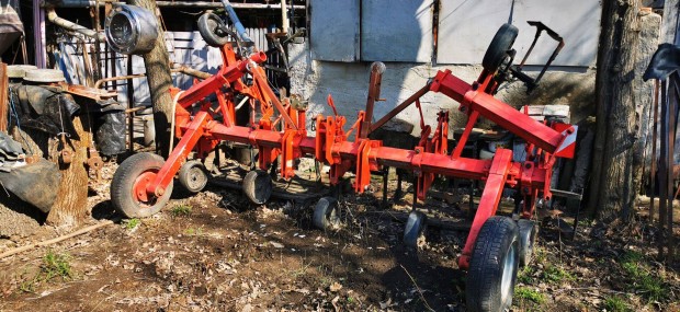 Sork�zm�vel� kultiv�tor, V-kap�s elad�