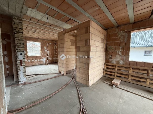 S�sk�ti 154 nm-es h�z elad�