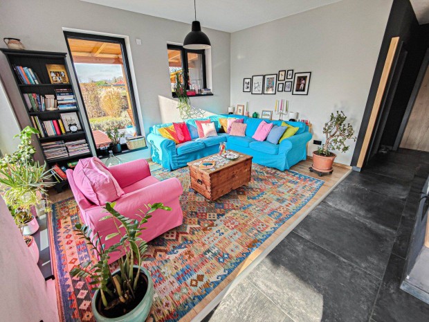 S�st�gy�gyf�rd�n 4 �ves csal�di h�z elad�