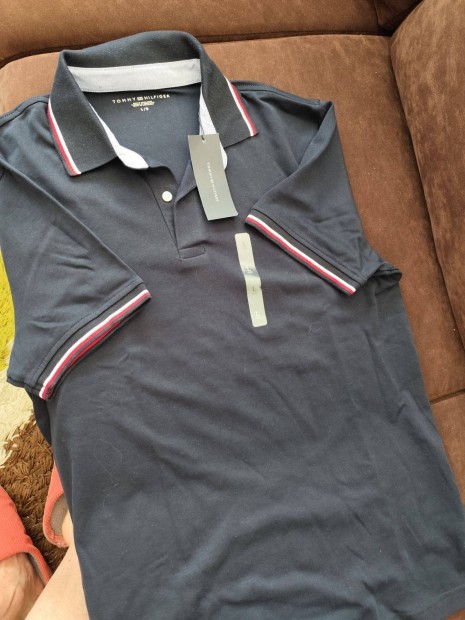 Sötétkék Tommy Hilfiger férfi póló eladó