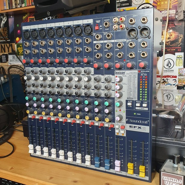 Soundcraft Efx8 Mixer