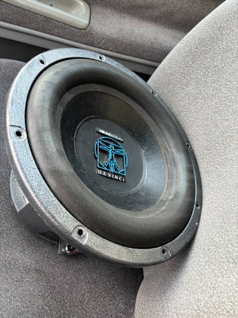 Soundestream davinchi 12 szubwoofer