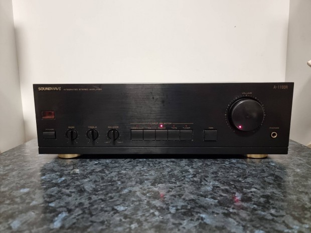 Soundwave A-1100R stereo erst 