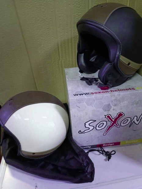 Soxon Urban style bőrdíszítéses bukósisak 2 színben