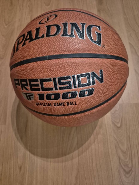 Spalding 6os labda