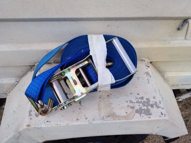 Spanifer racsnis fesz�t�s 5 T-s elad�