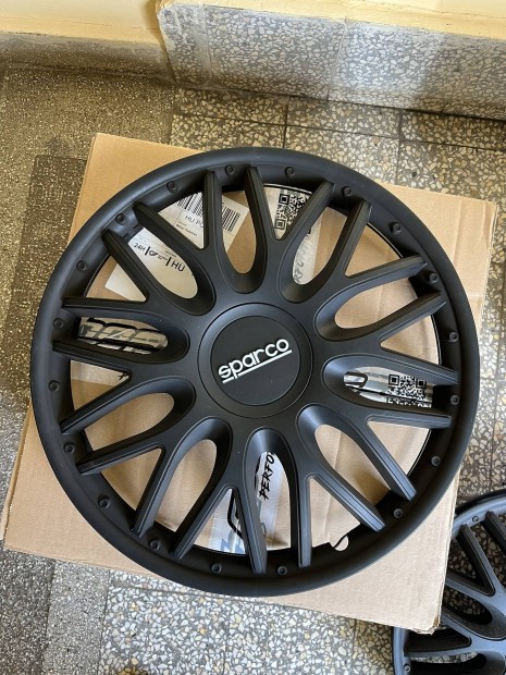 Sparco ROMA Dsztrcsk - 16" (Fekete) 