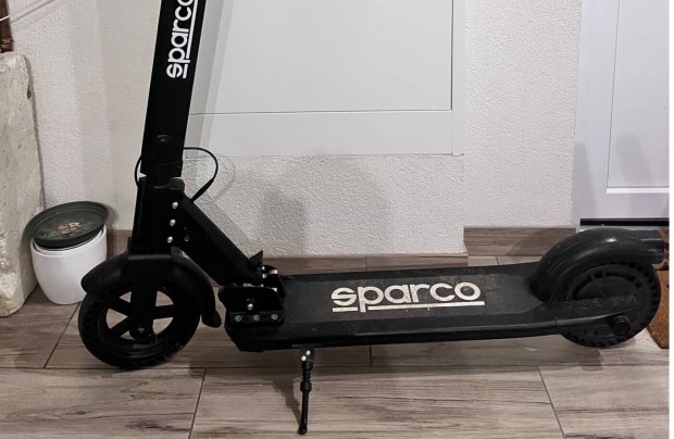 Sparco elektromos roller