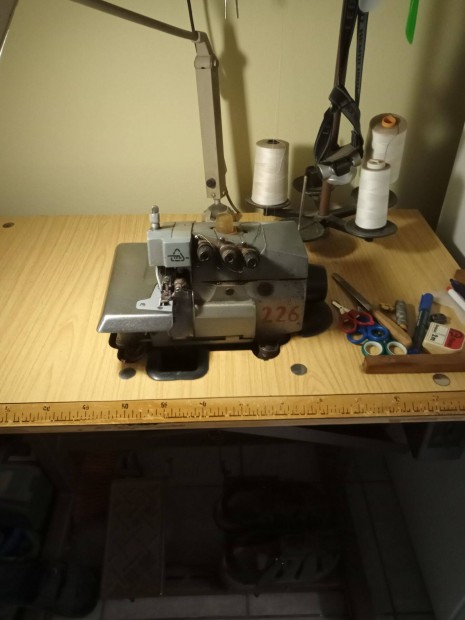 Speci�lis Varr�g�p