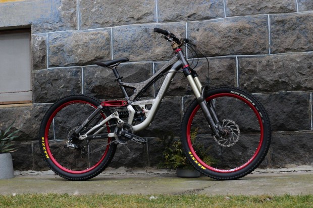 Specialized Demo 7 (2009) - M -