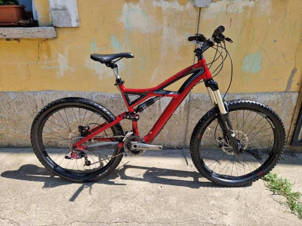 Specialized Enduro Expert kerkpr