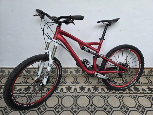 Specialized Stumpjumper enduro freeride fully kerékpár