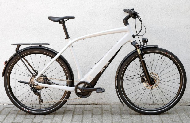 Specialized Turbo Vado 4.0 28" kiváló állapotú alu városi ebike (XL)