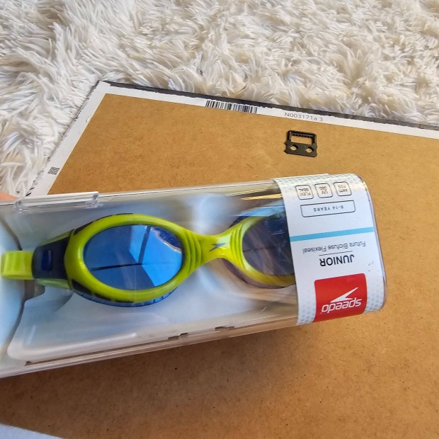 Speedo Junior sz szemveg j dobozos