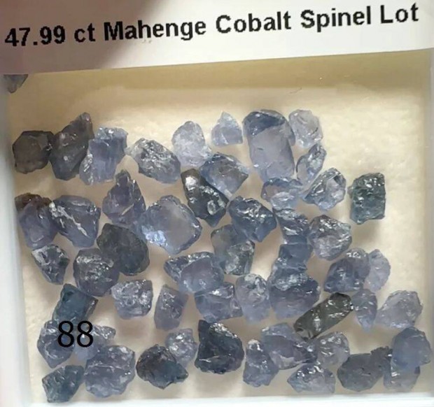 Spinel (Cobalt) 47.99CT - nem hkezelt
