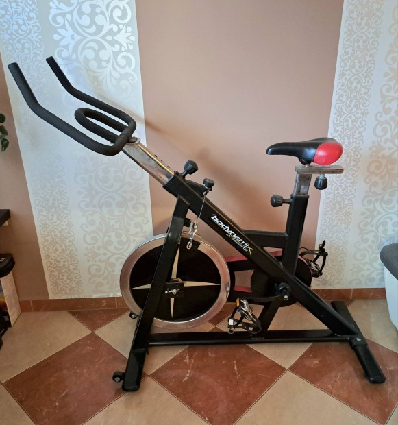 Spinning szobakerkpr