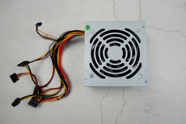 Spire 420W ATX szmtgp tpegysg 12cm ventiltor hibs