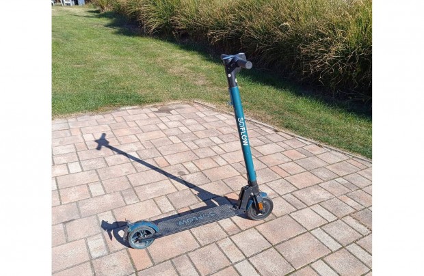 Sqflow elektromos roller teljesen �j akksiszettel, vez�rl�ssel elad�