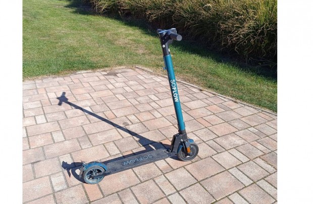 Sqflow elektromos roller teljesen �j akksiszettel, vez�rl�ssel elad�