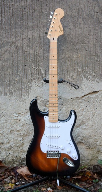 Squier Affinity Stratocaster gitr