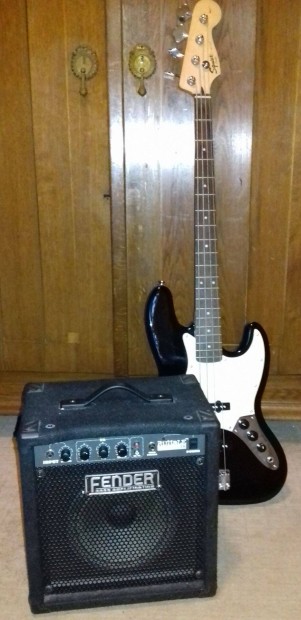 Squier Jazz Bass Affinity + Fender Rumble 15 basszusgitr szett