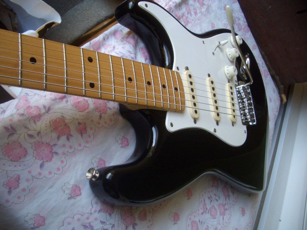 Squier elektromos gitr