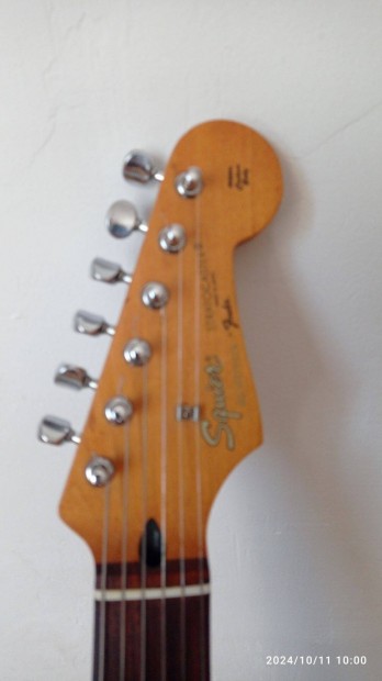 Squire by Fender stratocaster Wayne's World szria