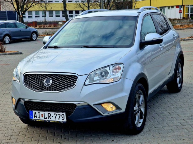 Ssangyong Korando 2.0 e-Xdi STD Plus AWD 4x4-B...