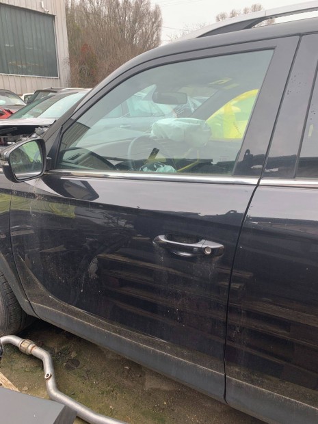 Ssangyong Korando Ajt� Bal Els�