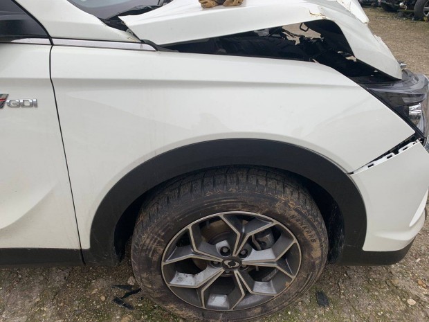 Ssangyong Korando S�rv�d� Jobb els�