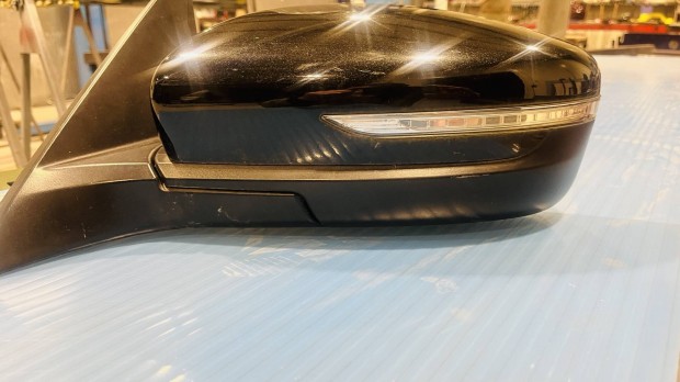 Ssangyong Korando bal k�ls� t�k�r elad�