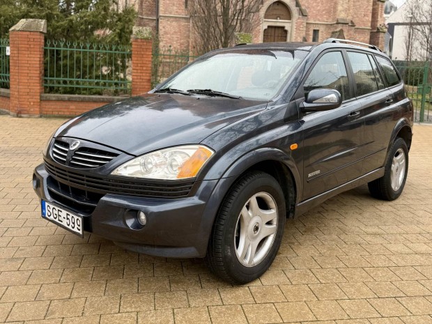 Ssangyong Kyron 2.0 Xdi Premium Vonhorog//Fth...